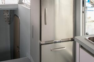 Class_4_interior_fridge